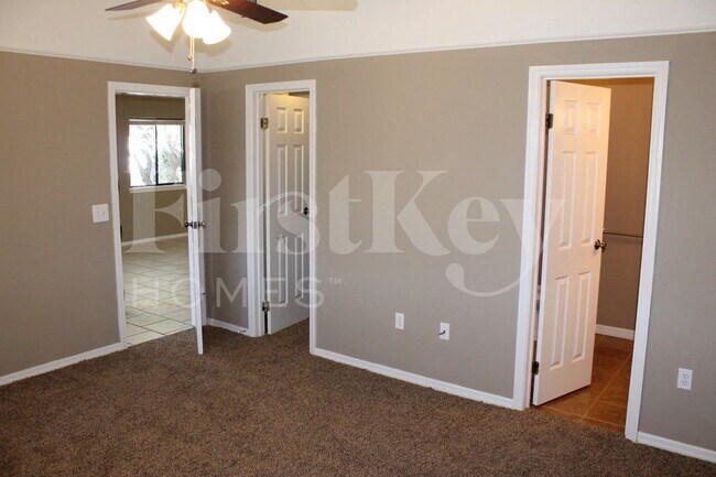 Building Photo - 973 Saddleback Ridge Rd