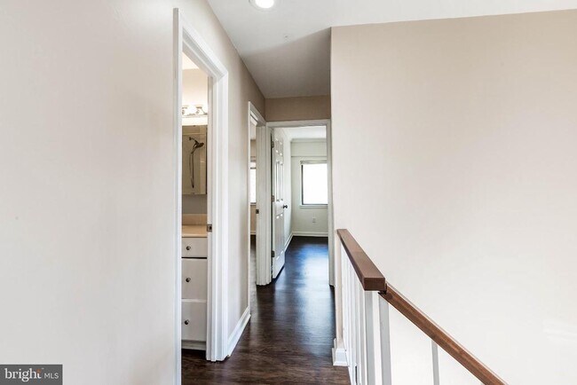 Building Photo - 5438 Ring Dove Ln
