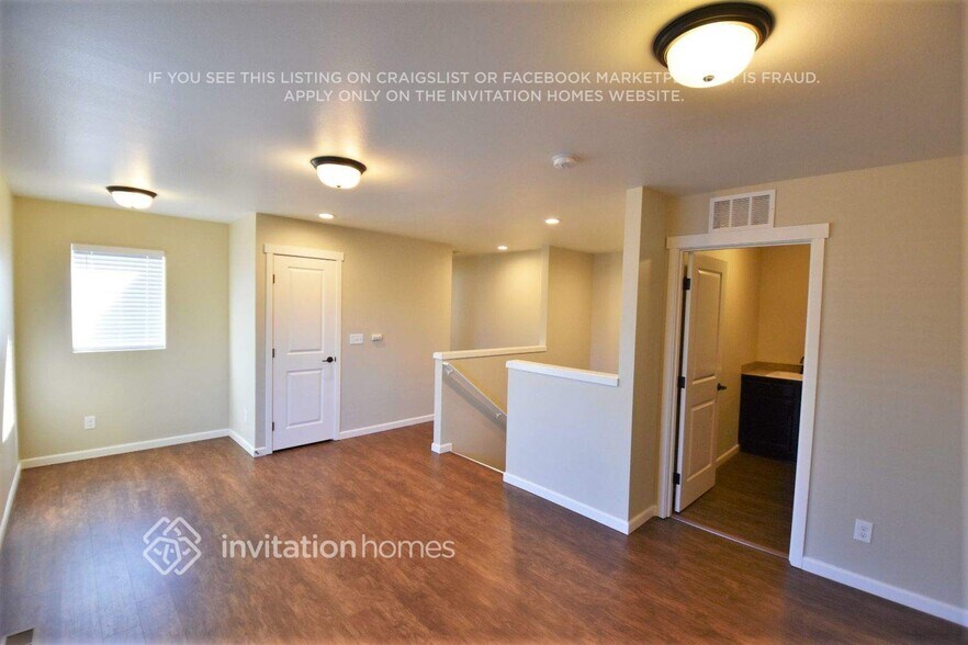 Building Photo - 19412 90 Ave Ct E