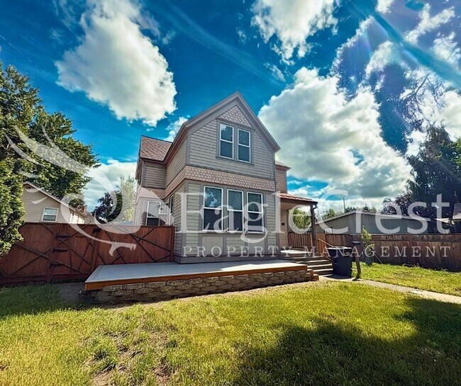 Building Photo - Charming Historic 4-Bedroom Home with Fenced Yard & Chicken Coop