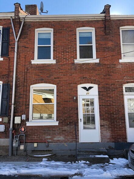 Primary Photo - 21 Saint Leo St
