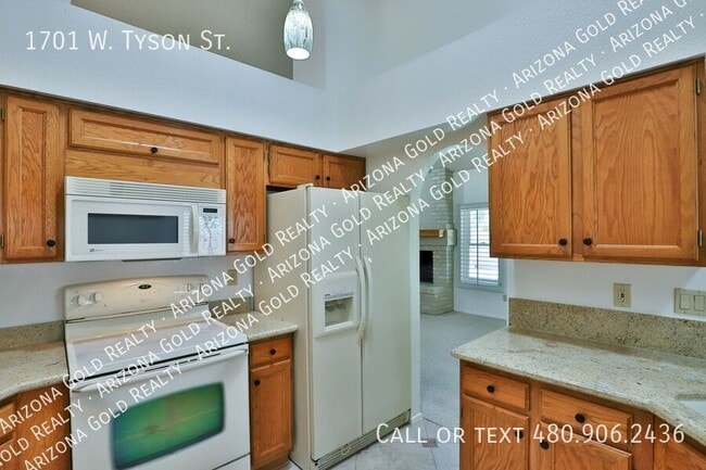 Building Photo - 1701 W Tyson St