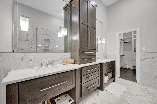 Building Photo - 19 Acorn Cluster Ct