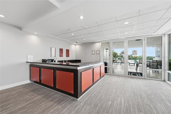 Building Photo - 101 S Eola Dr