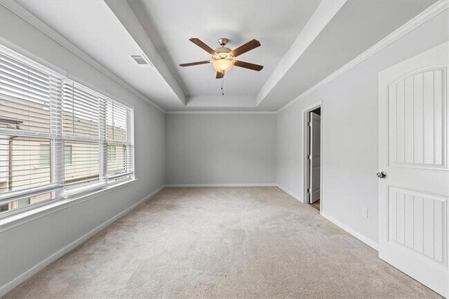 Building Photo - 360 Turtle Creek Dr