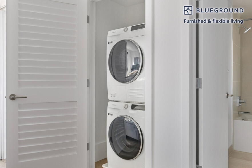 Building Photo - 1288 Howard St