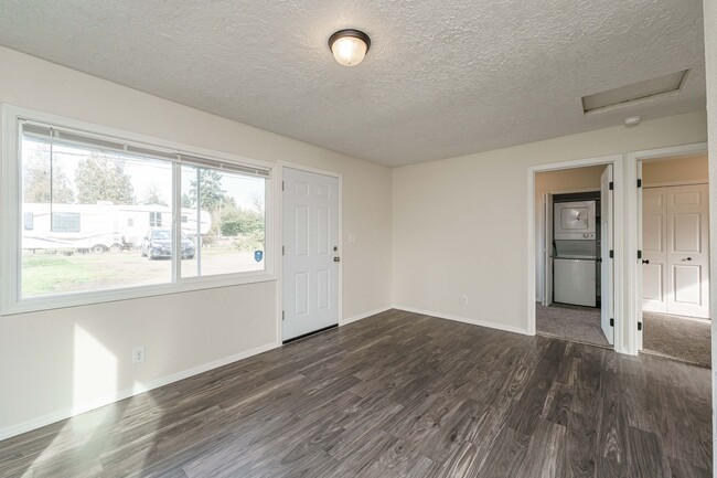 Building Photo - Ryde LLC