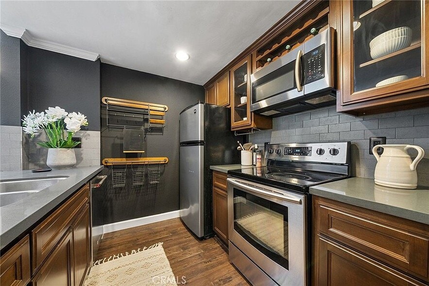 Building Photo - 4900 Overland Avenue Unit 310