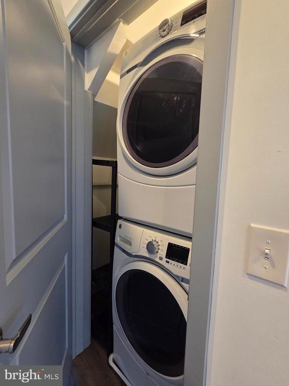 Building Photo - 413 W Berks St