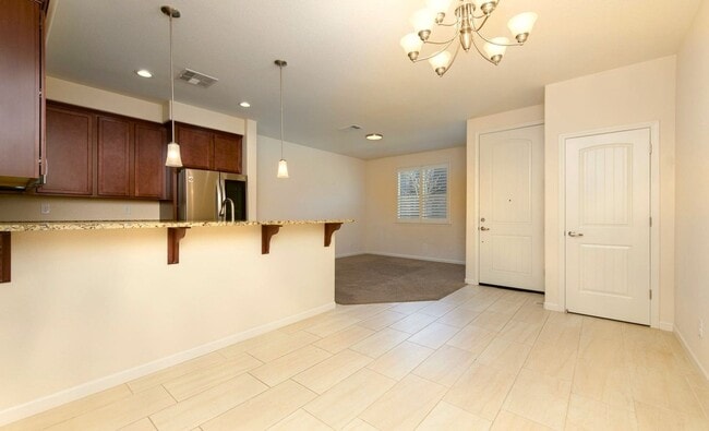 Building Photo - Condo For Lease in Carson City