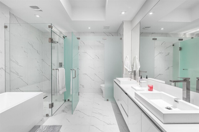 Building Photo - 3100 N Ocean Dr