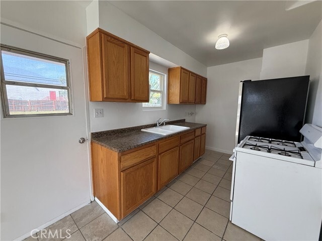 Building Photo - 1345 Maynard Dr