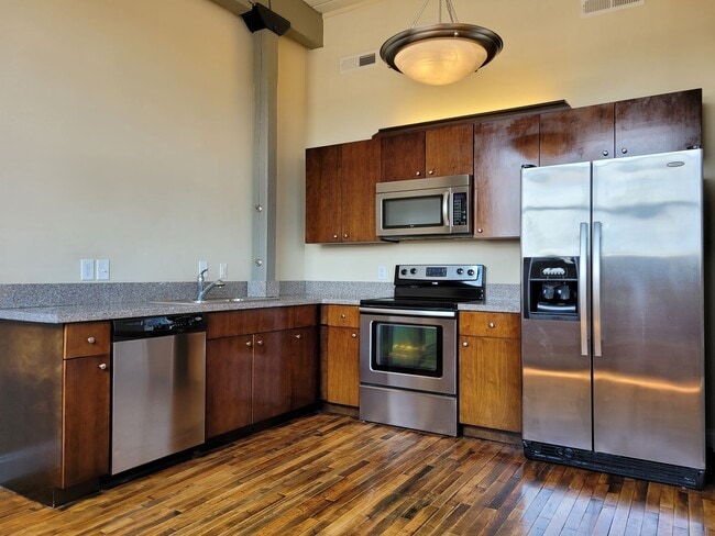 Building Photo - 109 N Hayne St