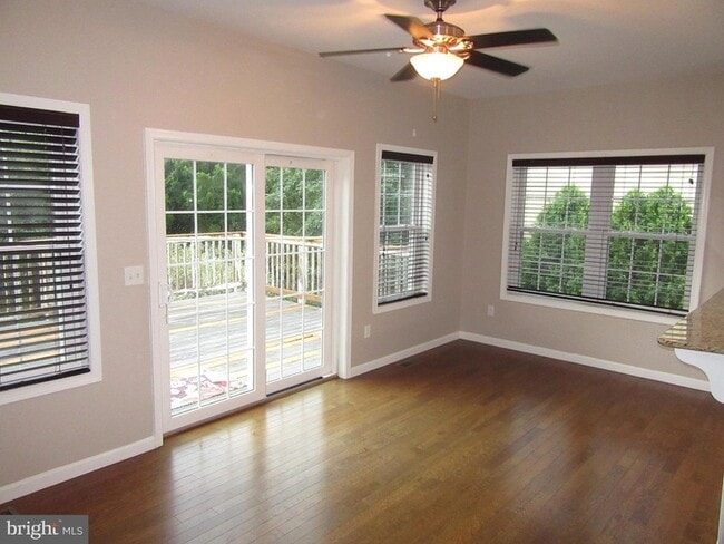 Building Photo - 141 Mill House Dr