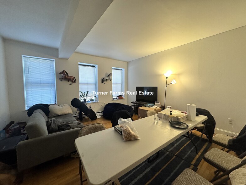 Building Photo - 774 Columbus Ave