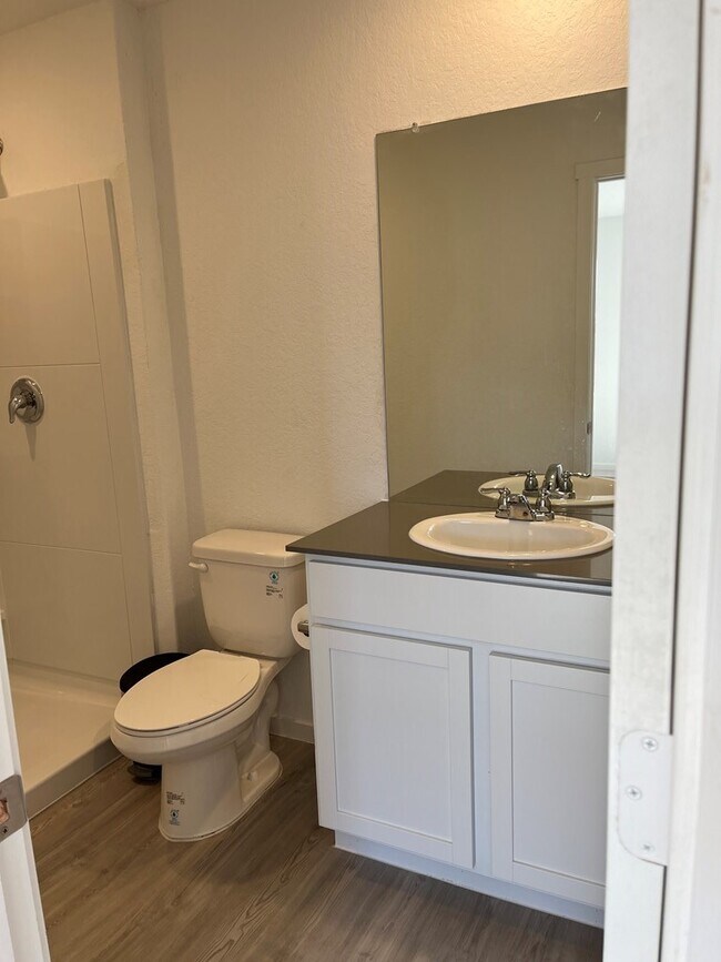 Building Photo - 1209 Moraine Pl