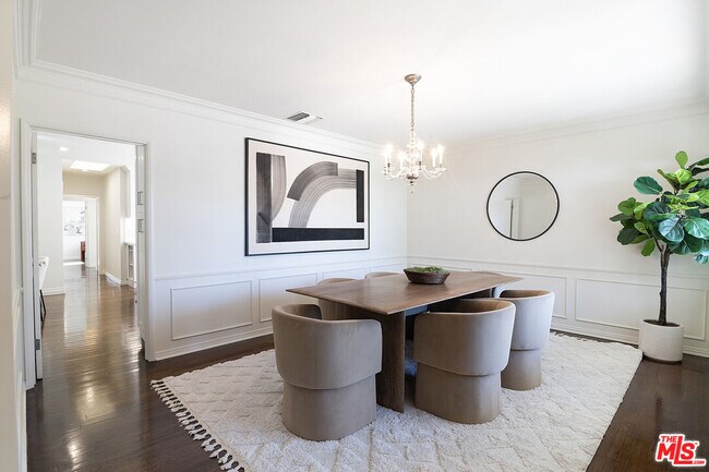 Building Photo - 326 N Vista St