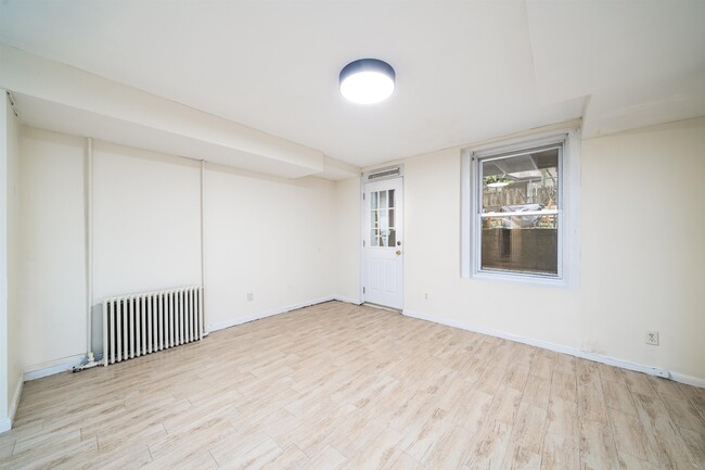 Building Photo - 1205 Bloomfield St