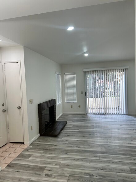 Building Photo - 795 Brookstone Rd