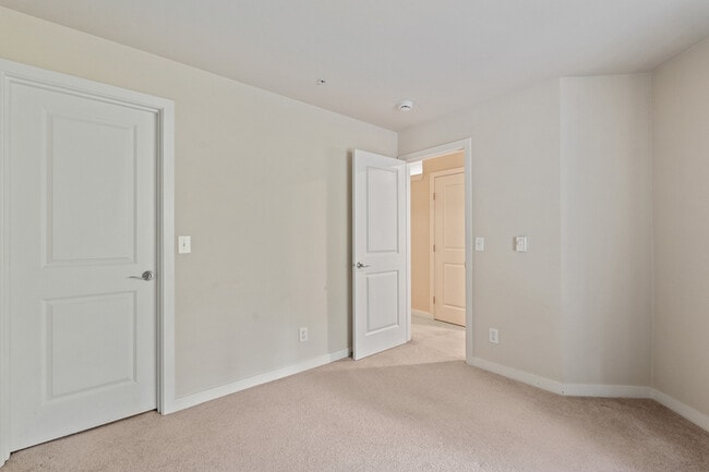 Building Photo - 3926 243rd Pl SE