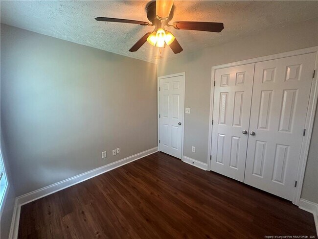 Building Photo - 450 Copper Creek Dr