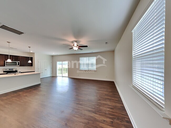 Building Photo - 11009 Hazel Gardens Drive
