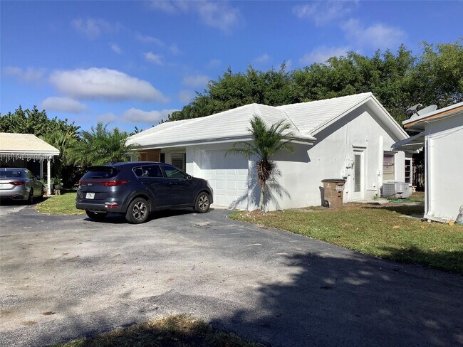 Building Photo - 4481 NW 1st Terrace