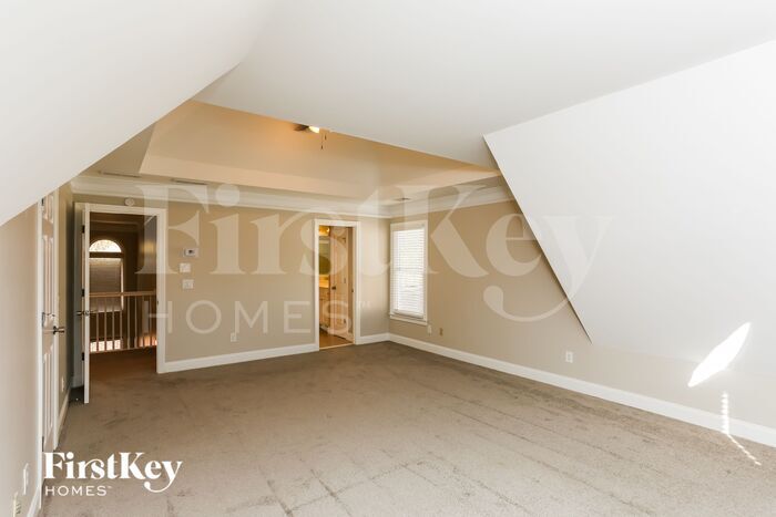 Building Photo - 3339 Wembley Walk