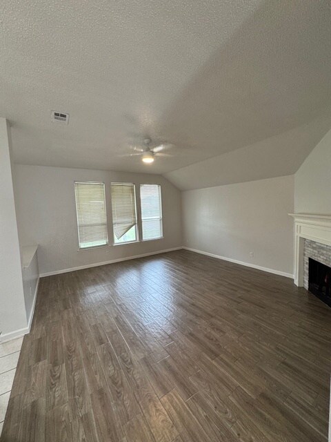 Building Photo - 2068 Pecan Creek Dr