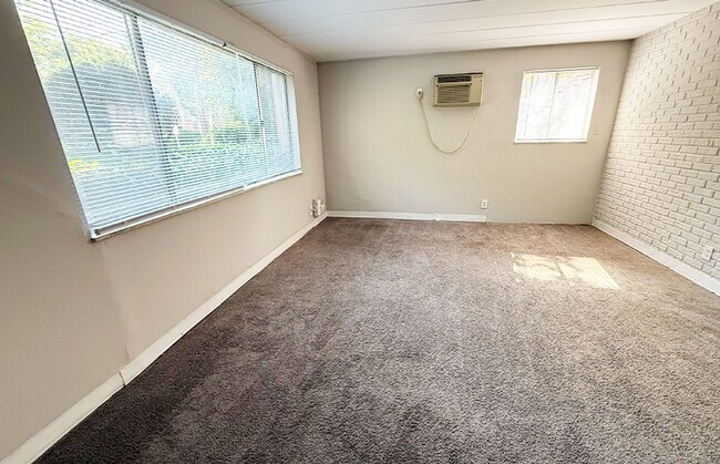 Building Photo - 331 Shiloh St