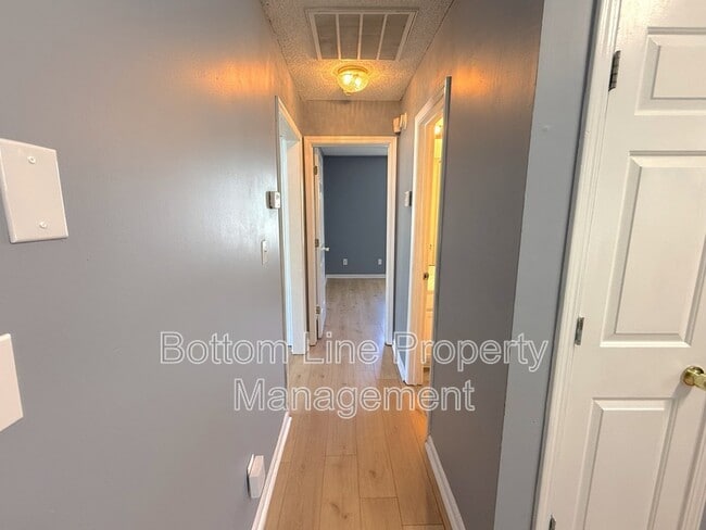 Building Photo - 7012 Rumple Rd