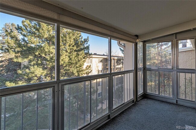 Building Photo - 3022 S Wheeling Way