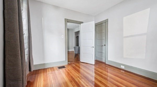 Building Photo - 19 Sudan St