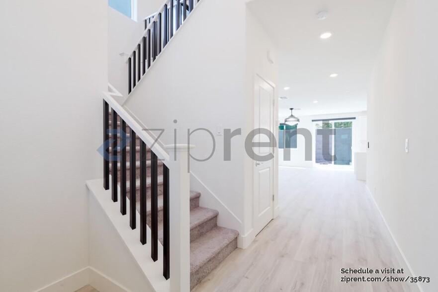 Building Photo - 73 Lemon Twist Ct