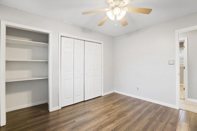 Building Photo - Pet Friendly Rental with no carpet!