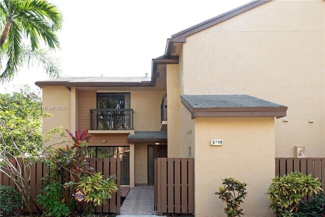 Building Photo - 3799 Cocoplum Cir