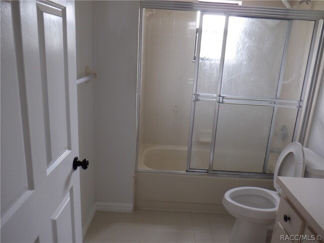 Building Photo - 335 E Falconry Ct