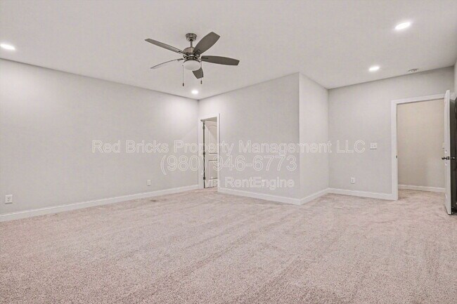 Building Photo - 7907 Moon Hl Pl