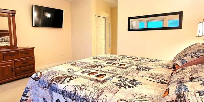 Building Photo - 510 Fort Pickens Rd