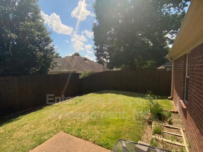 Building Photo - 7125 Showboat Ln