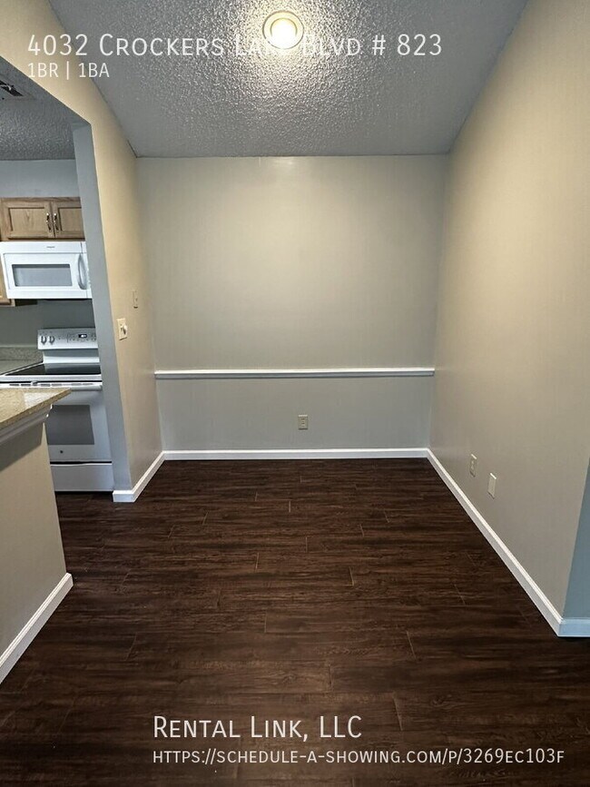 Building Photo - 4032 Crockers Lake Blvd