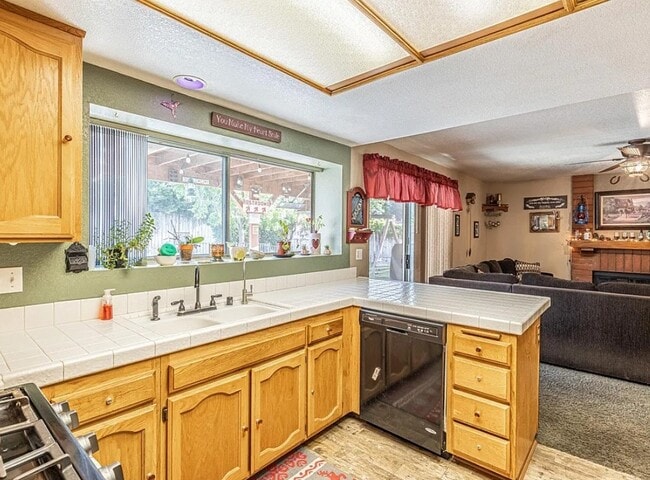 Building Photo - 4048 Belleshire Way