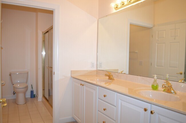 Building Photo - 210 Baines Ct