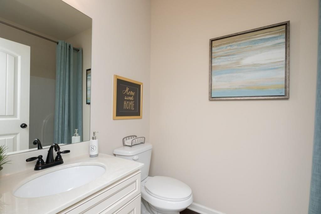 Building Photo - 1856 Hanover W Dr