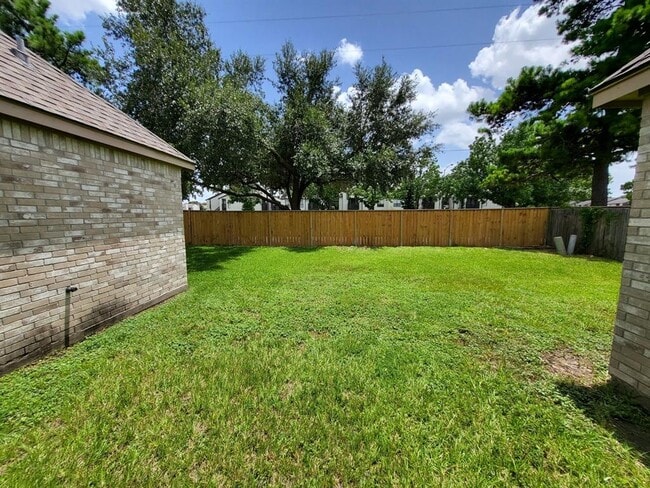 Building Photo - 15411 Tysor Park Ln
