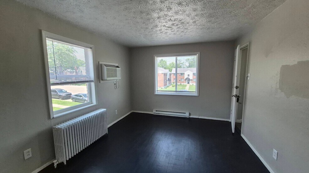 Building Photo - 520 Forrer Blvd