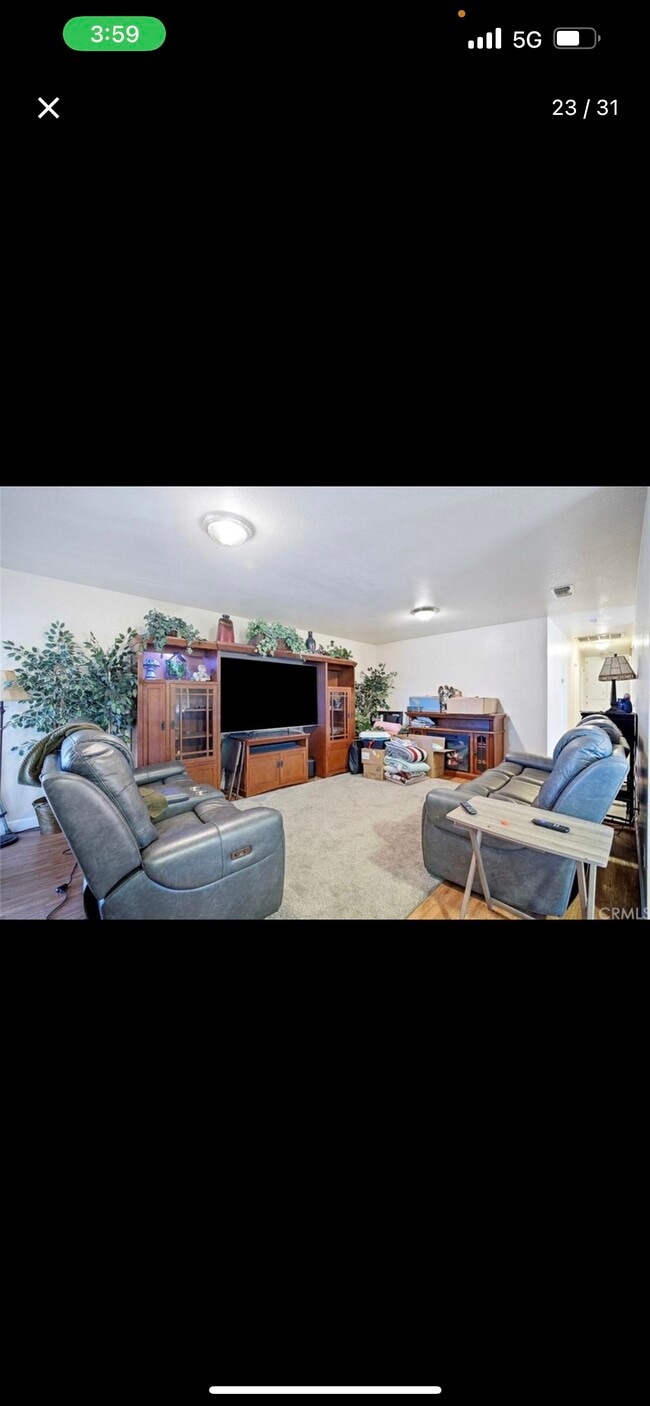 Building Photo - 420 S 3rd St