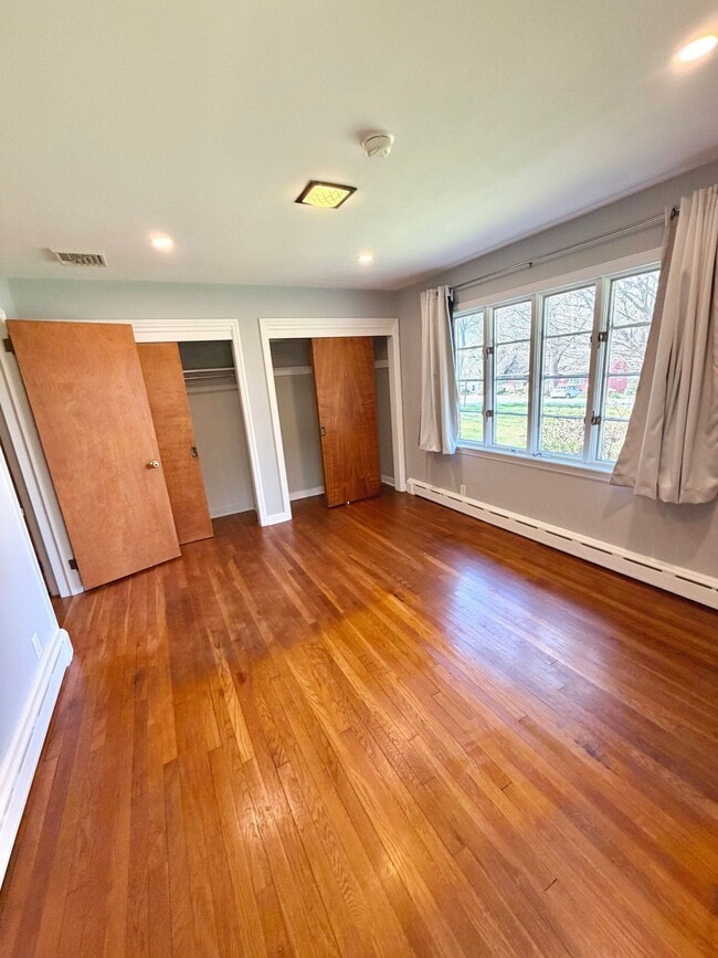 Building Photo - 376 Arbor Rd