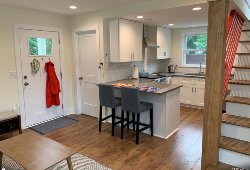 Building Photo - 1302 W Club Blvd