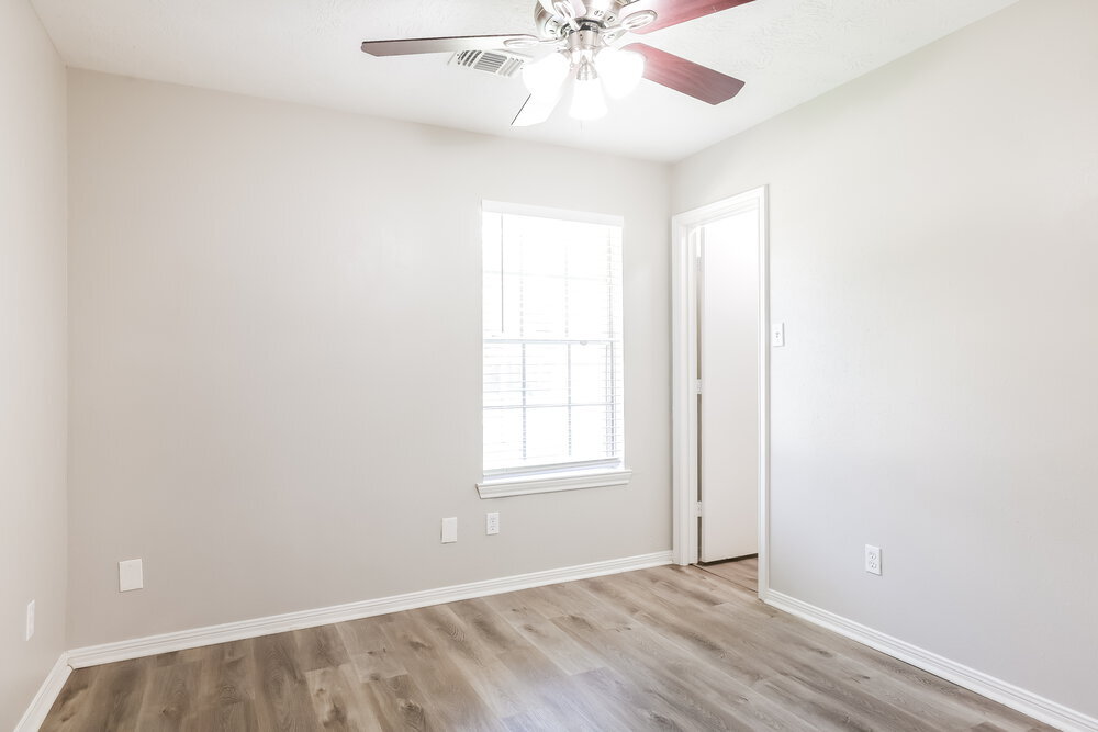 Building Photo - 4919 Bayboro Park Dr